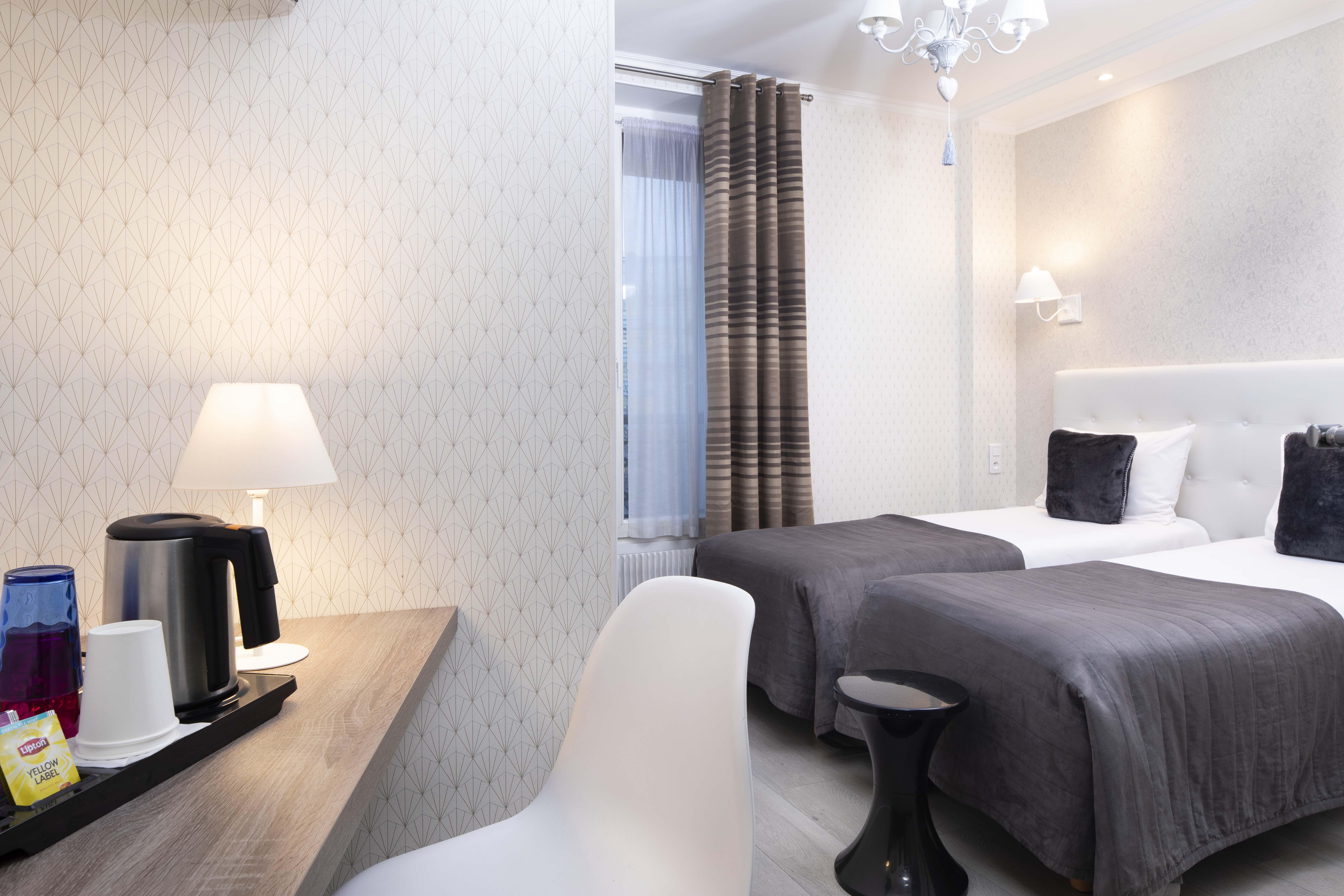 Hotel De Geneve Paris Exterior photo