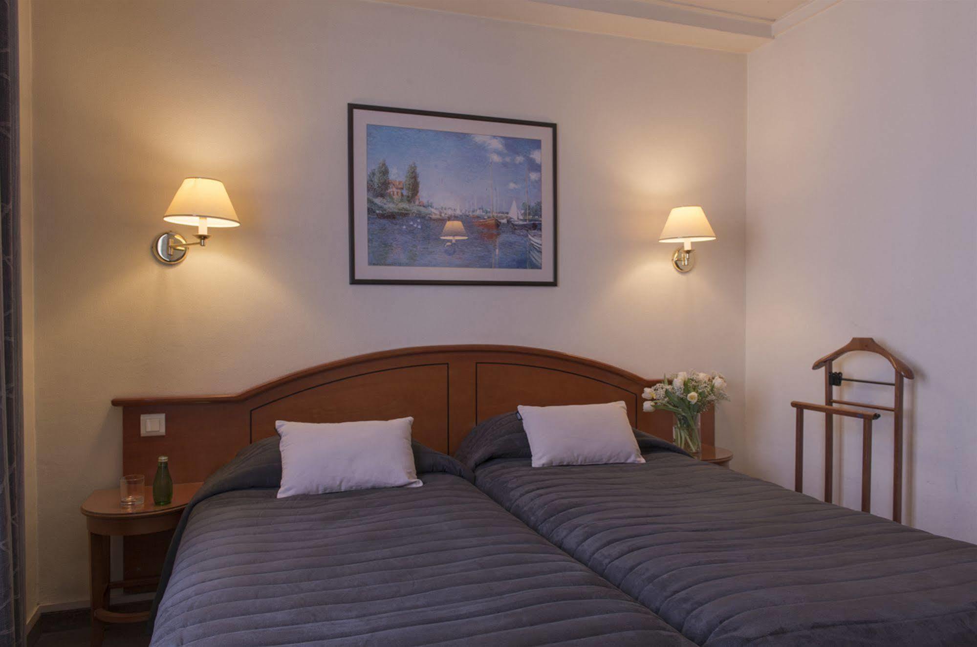 Hotel De Geneve Paris Exterior photo